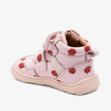 bisgaard barefoot becky lady bugs